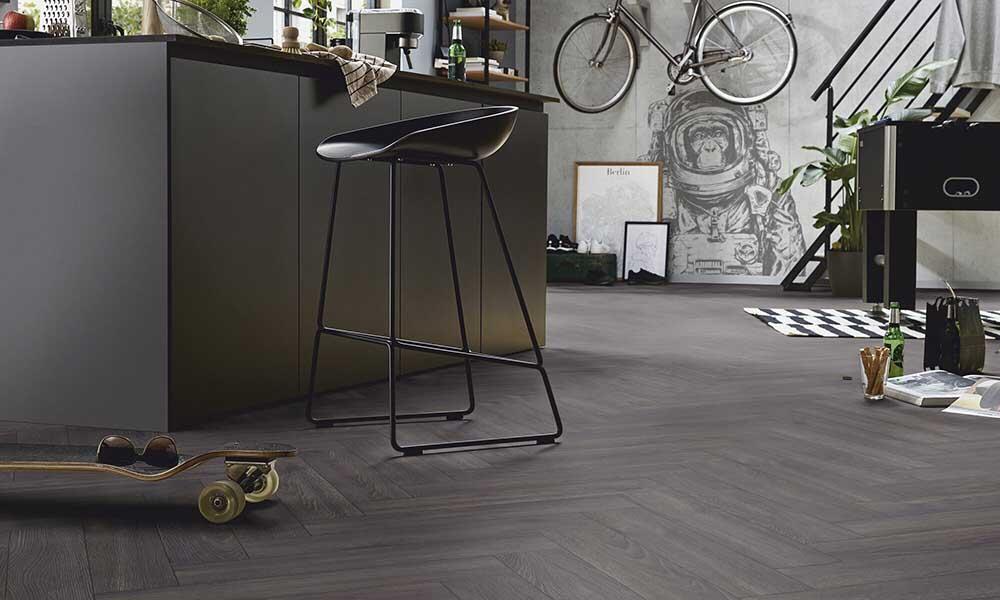 KT Fiskbenslaminatgolv, Ek Elba, Planka