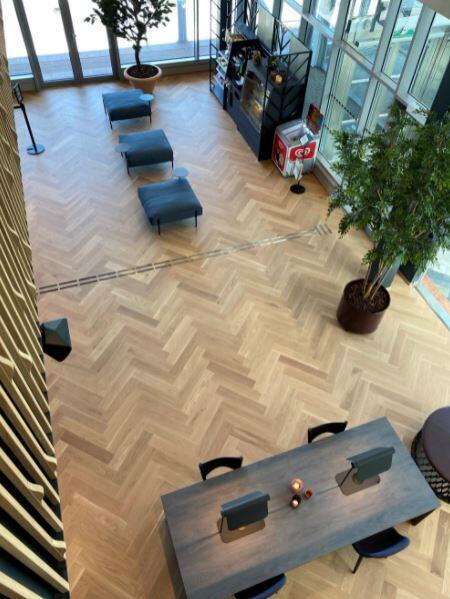 Junckers 20,5 mm. Fiskbensplanka Harmony, obehandlad