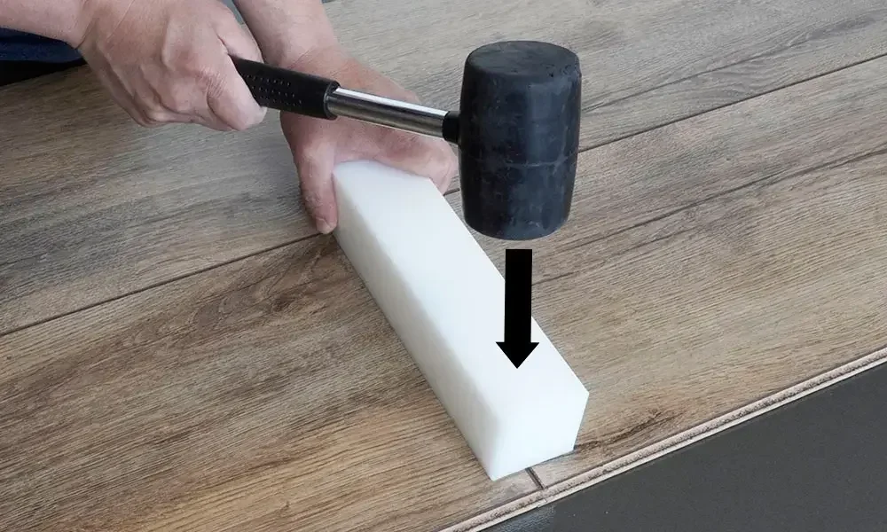 Slagkloss för golvmontering