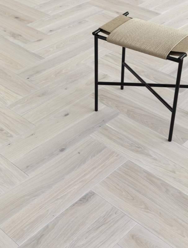 Segno, fiskbensparkett, Ek Lime Stone