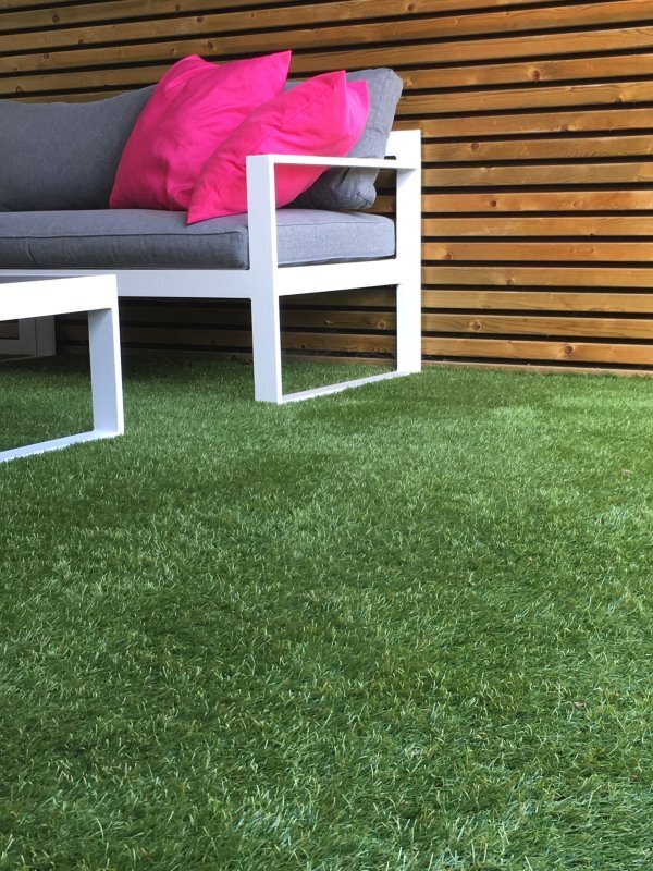 Terrassplatta i konstgräs - 30x30 cm.
