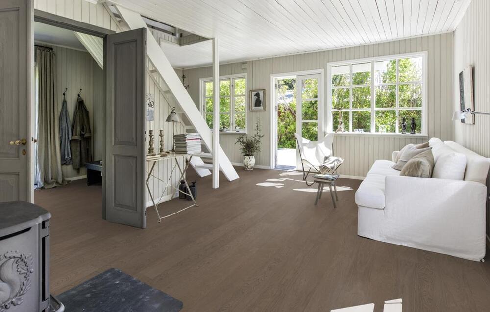 Kährs Life Essential wide plank, Ek Faded Black