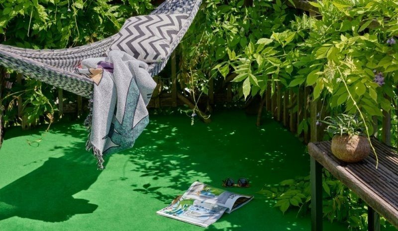 Cricket grön nålfilt med noppor (Gräs) - REST 115X400 CM